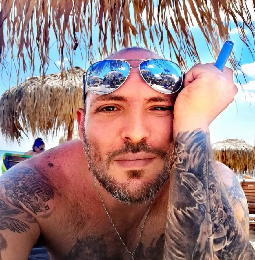 Σύνταγμα: «Θα σας κόβω τα κεφάλια ένα ένα», είχε γράψει στα social media πριν πάει ένοπλος στον Άγνωστο Στρατιώτη 