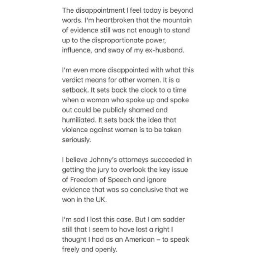 Δίκη Ντεπ - Χερντ: Το κοινό αντιδρά στη στάση της Άμπερ Χερντ κατά του Τζόνι Ντεπ - «Αυτή η γυναίκα φέρνει το τέλος του #MeToo»