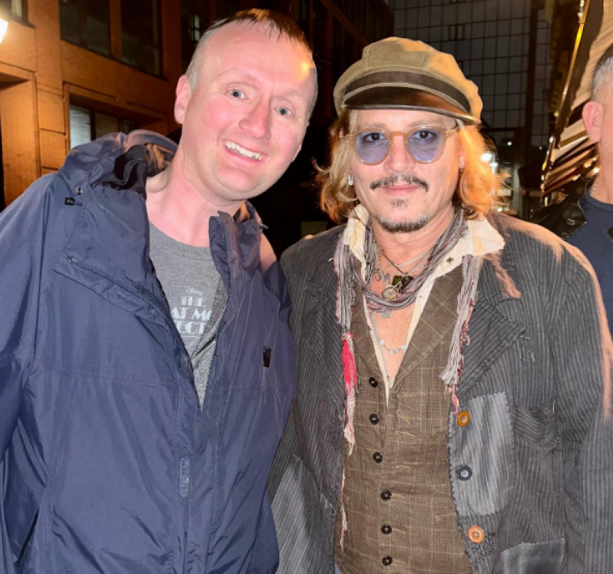 Ο Τζόνι Ντεπ ξόδεψε 50 χιλιάδες λίρες σε ινδικό εστιατόριο