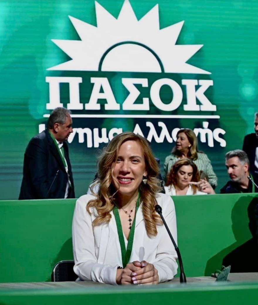 ΠΑΣΟΚ: Αέρας ανανέωσης στο Πολιτικό Συμβούλιο – Ποια είναι τα νέα πρόσωπα
