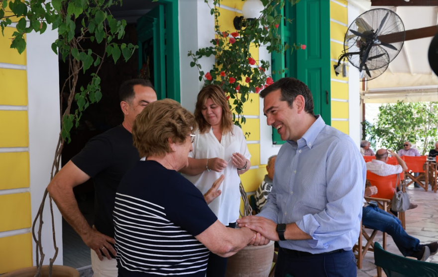 Συνταξιούχοι Σύμης σε Τσίπρα: Η σύνταξη φθάνει μόνο για τη ΔΕΗ