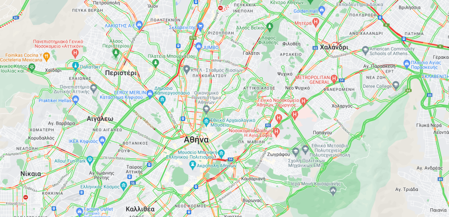 Κίνηση στους δρόμους: Παραμένει το μποτιλιάρισμα στην Αττική Οδό λόγω σύγκρουσης τεσσάρων οχημάτων