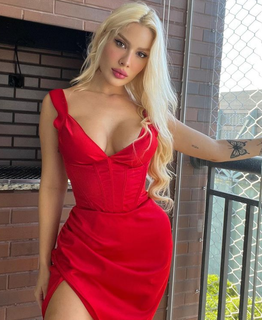 Έντερ Μιλιτάο: Μας δείχνει την φουσκωμένη κοιλίτσα της συντρόφου του