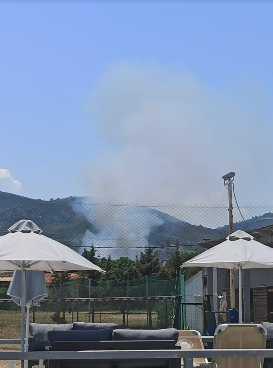 Φωτιά στον Κάλαμο - Τέθηκε υπό μερικό έλεγχο 