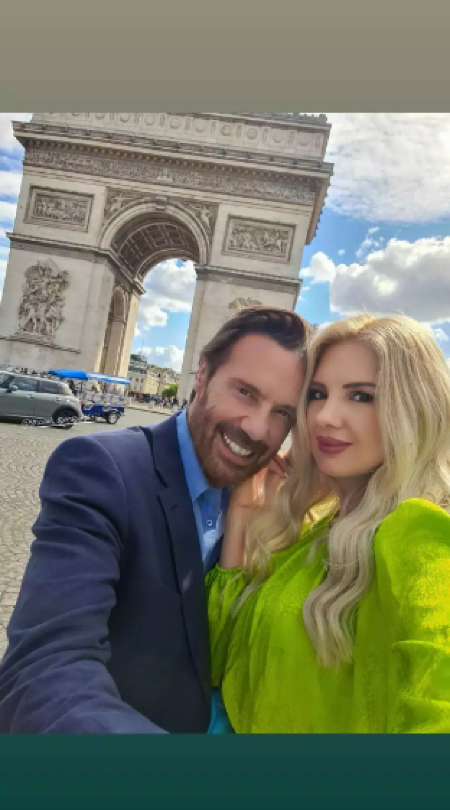 Στράτος Τζώρτζογλου: Ζει τον έρωτά του με τη Σοφία Μαριόλα στο Παρίσι - Η επέτειος του γάμου τους