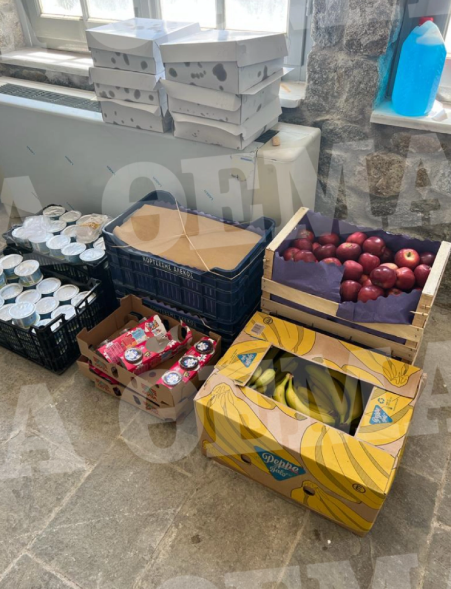 Οκτώ είναι οι αγνοούμενοι μετανάστες μεταξύ των οποίων τρία παιδιά  3, 8 και 15 ετών που επέβαιναν στο ιστιοπλοϊκό έξω από τη Μύκονο