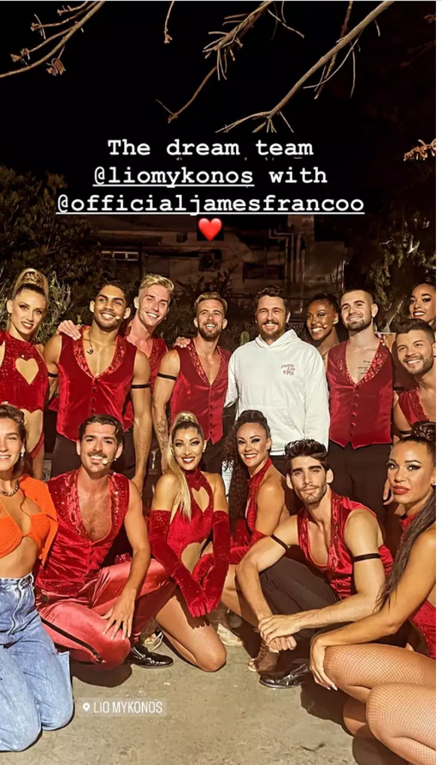 Τζέιμς Φράνκο: Για τέταρτη χρονιά επέλεξε τη Μύκονο - Με κουκούλα για να μην τον αναγνωρίσουν