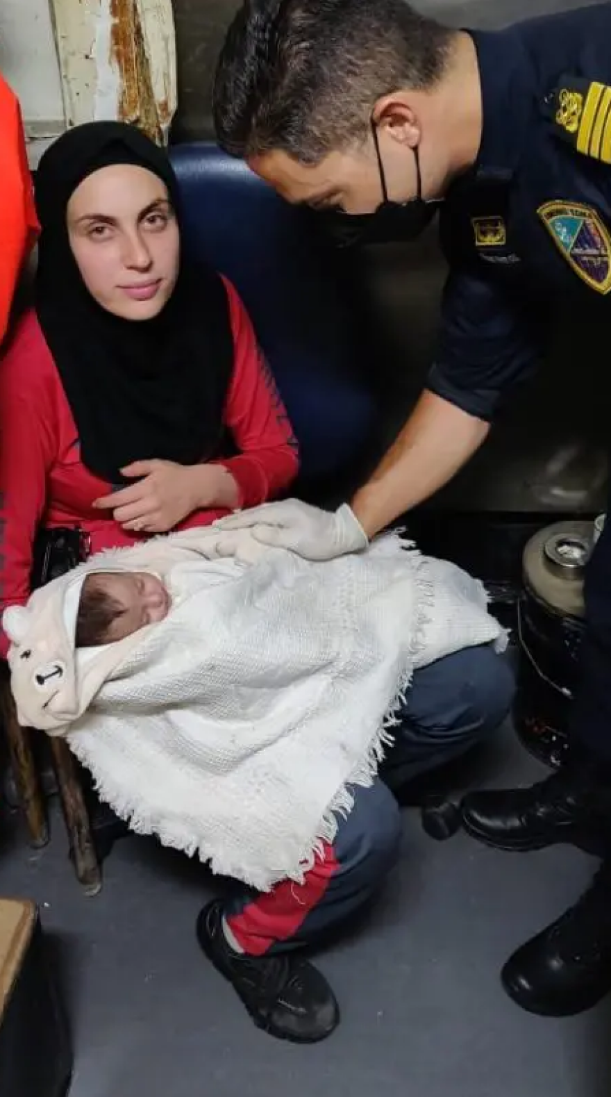 Μεγάλη επιχείρηση διάσωσης από το Λιμενικό στην Κάρπαθο - Σώοι 172 μετανάστες, ανάμεσά τους ένα βρέφος