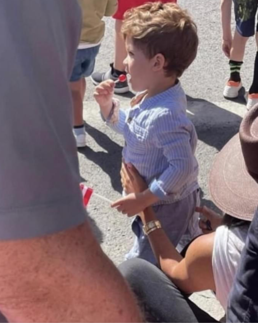 Χάρι και Μέγκαν: Νέες φωτογραφίες του Άρτσι στο διαδίκτυο από την παρέλαση για την 4η Ιουλίου