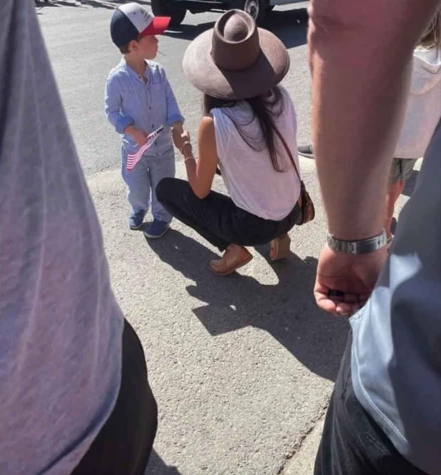 Χάρι και Μέγκαν: Νέες φωτογραφίες του Άρτσι στο διαδίκτυο από την παρέλαση για την 4η Ιουλίου