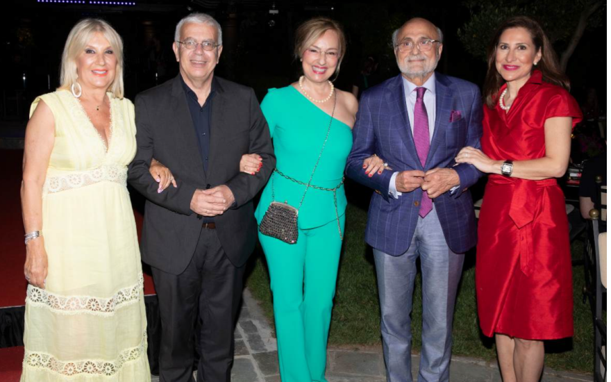 Επίδειξη μόδας από τον σχεδιαστή Μιχάλη Μανιάτη στη Θεσσαλονίκη για καλό σκοπό