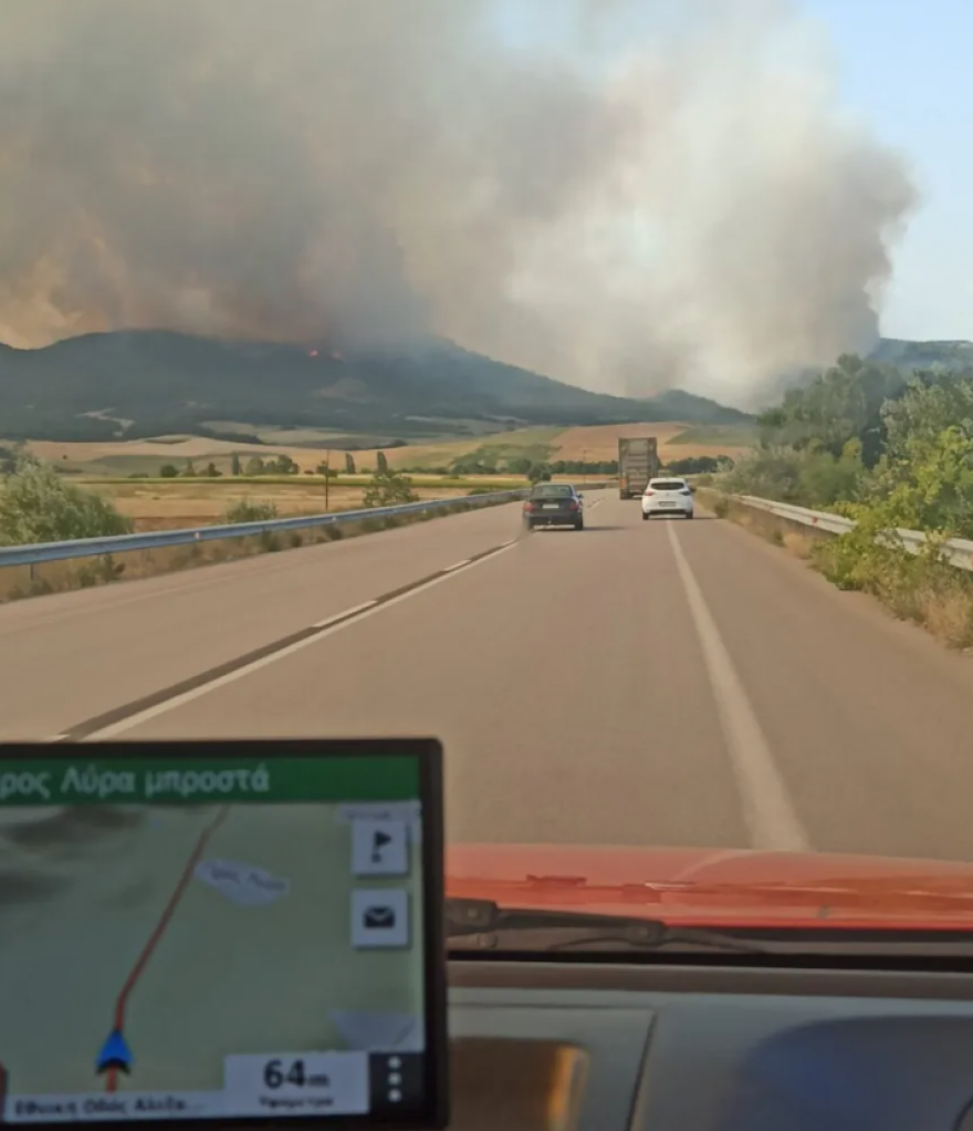 Φωτιά στη Δαδιά: Στο νοτιοδυτικό μέτωπο η μεγάλη μάχη