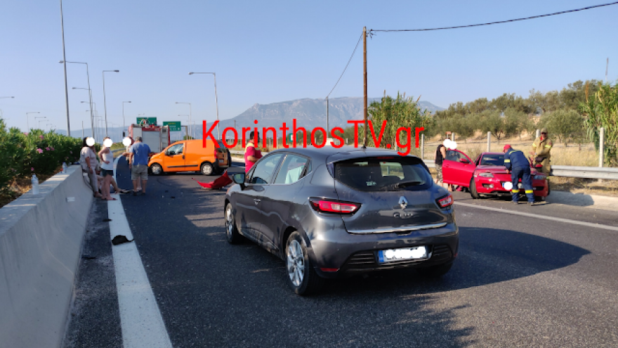 Σοβαρό τροχαίο με δυο τραυματίες στην εθνική οδό Κορίνθου -Τριπόλεως - Βίντεο και φωτογραφίες