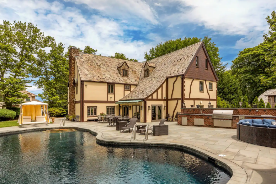 Ανάρπαστη στην πλατφόρμα Airbnb η κατοικία του «Νονού» από την ομώνυμη ταινία 