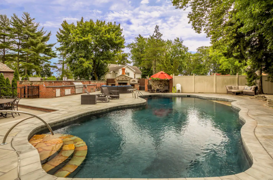 Ανάρπαστη στην πλατφόρμα Airbnb η κατοικία του «Νονού» από την ομώνυμη ταινία 