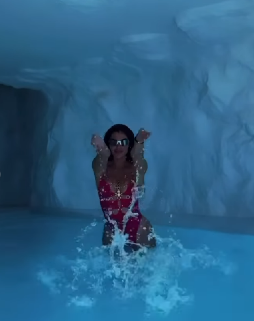 Ιωάννα Μπέλλα: «Μου έλειψε το καλοκαίρι στην Ελλάδα» - Δείτε τις φωτογραφίες της από τη Μύκονο