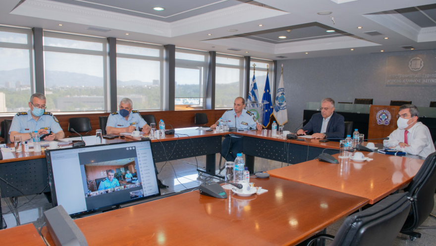 Τάκης Θεοδωρικάκος: Διπλασιάσαμε τους αστυνομικούς στα αεροδρόμια και τις πύλες εισόδου της χώρας