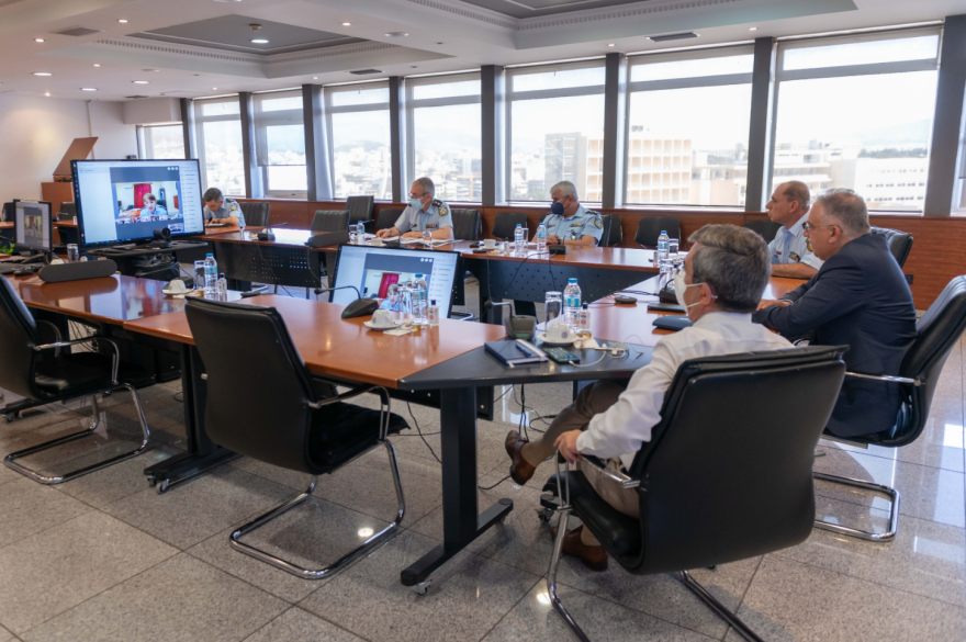 Τάκης Θεοδωρικάκος: Διπλασιάσαμε τους αστυνομικούς στα αεροδρόμια και τις πύλες εισόδου της χώρας