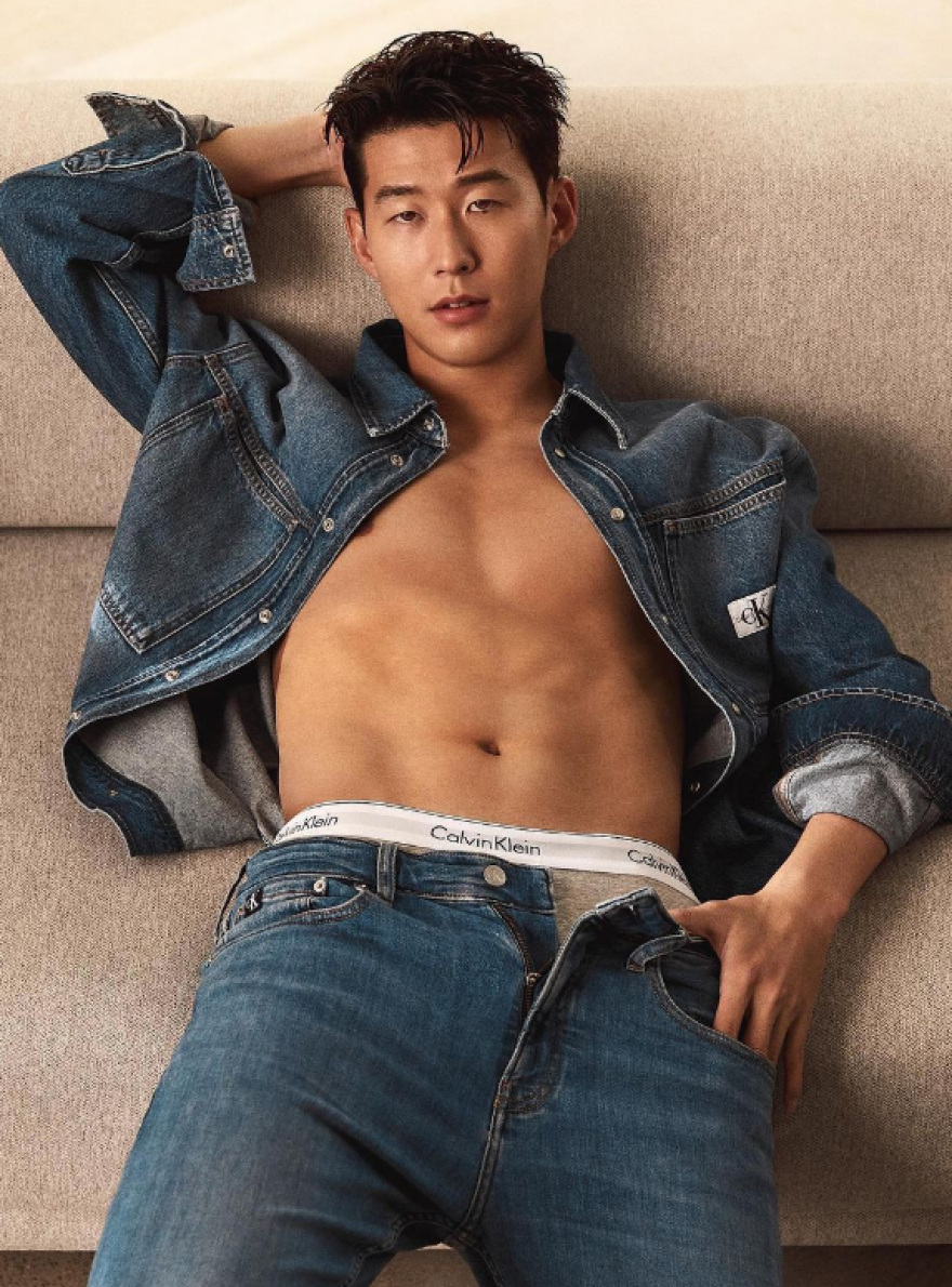 Σον: Μοντέλο εσωρούχων της Calvin Klein