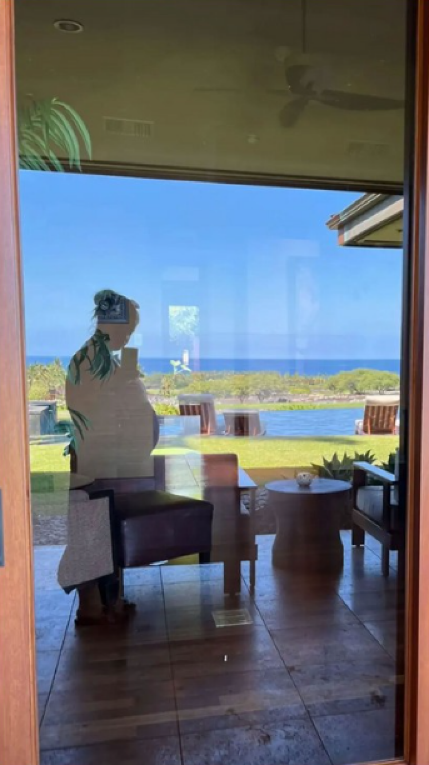 Κέλι Όσμπορν: Η φωτογραφία της σε προχωρημένη εγκυμοσύνη