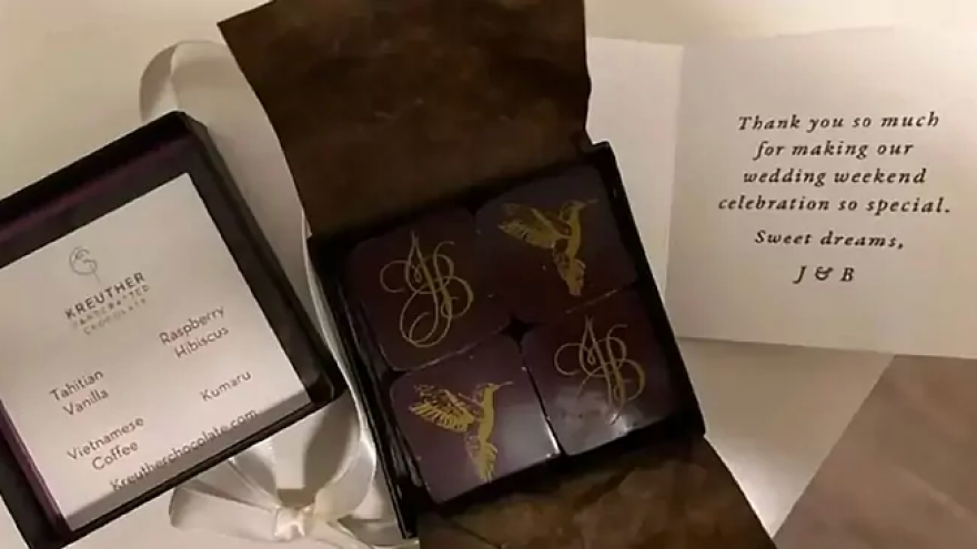 Τζένιφερ Λόπεζ - Μπεν Άφλεκ: Τα δώρο που χάρισαν στους καλεσμένους τους στον γάμο τους