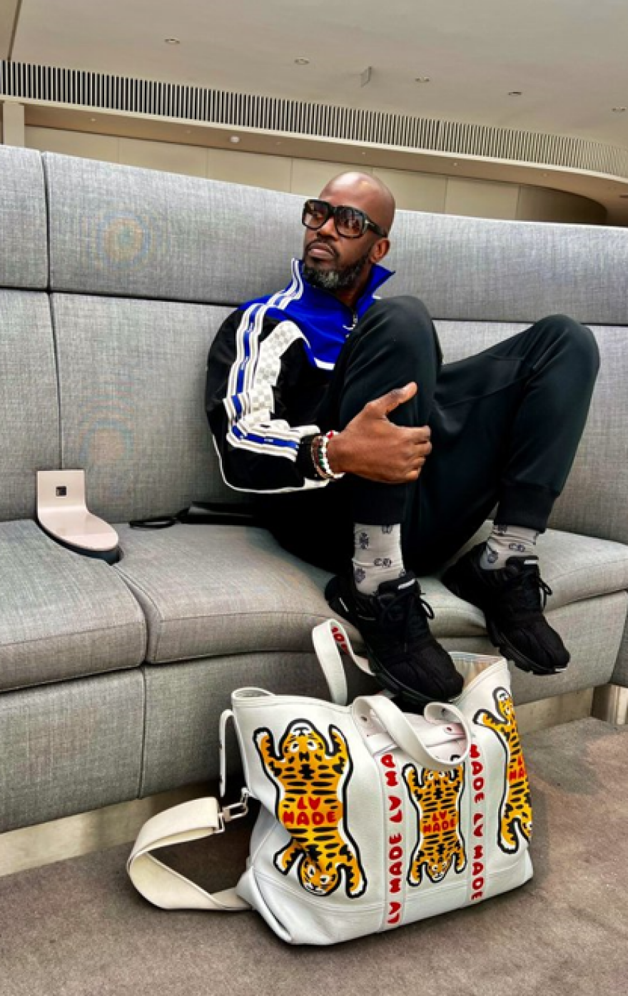 Πλήρωσαν €30.000 για να ακούσουν τον dj Black Coffee στη Μύκονο 