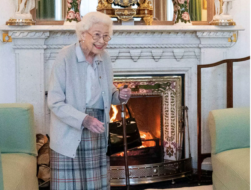 Βασίλισσα Ελισάβετ: Όλη η βασιλική οικογένεια στο πλευρό της στο Μπαλμόραλ