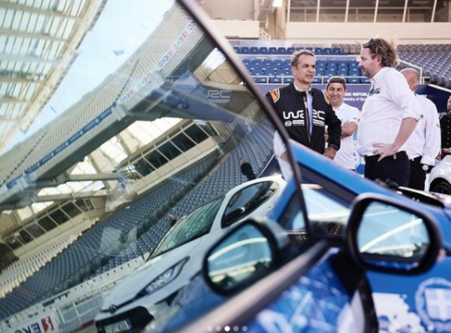 ΕΚΟ Ράλλυ Acropolis 2022: Ο Κυριάκος Μητσοτάκης στην υπερειδική του ΟΑΚΑ με φόρμα WRC