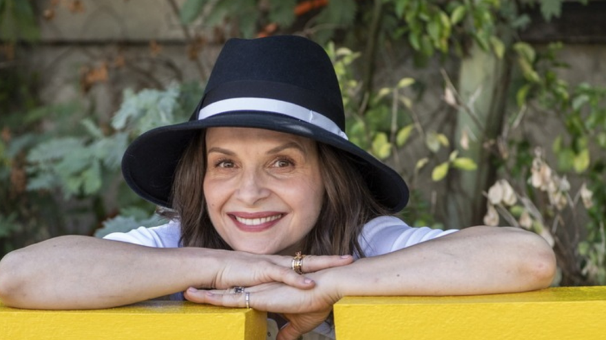 Ζιλιέτ Μπινός: «Έχω ερωτευτεί δύο άντρες ταυτόχρονα, είναι αβάσταχτο»