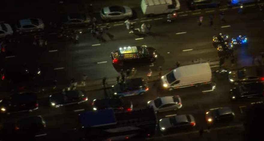 Βασίλισσα Ελισάβετ: Στο Μπάκιγχαμ η σορός της - Δείτε βίντεο