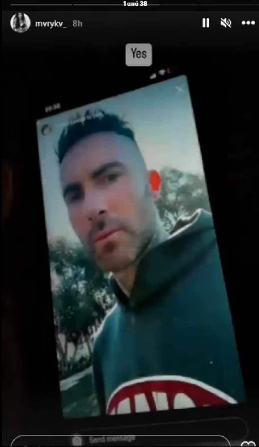 Άνταμ Λεβίν: O τραγουδιστής των Maroon 5 και η σύζυγός του χαμογελαστοί μετά τις κατηγορίες για το... παράνομο ειδύλλιο