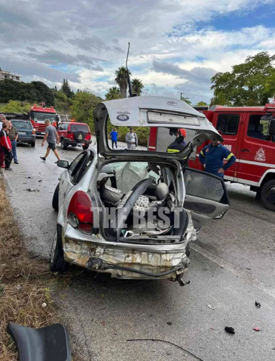 Νεκρό ένα ζευγάρι στο τροχαίο στην Πατρών-Πύργου - Δείτε φωτογραφίες