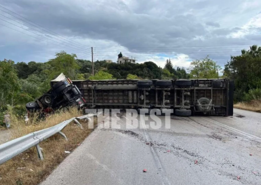 Νεκρό ένα ζευγάρι στο τροχαίο στην Πατρών-Πύργου - Δείτε φωτογραφίες