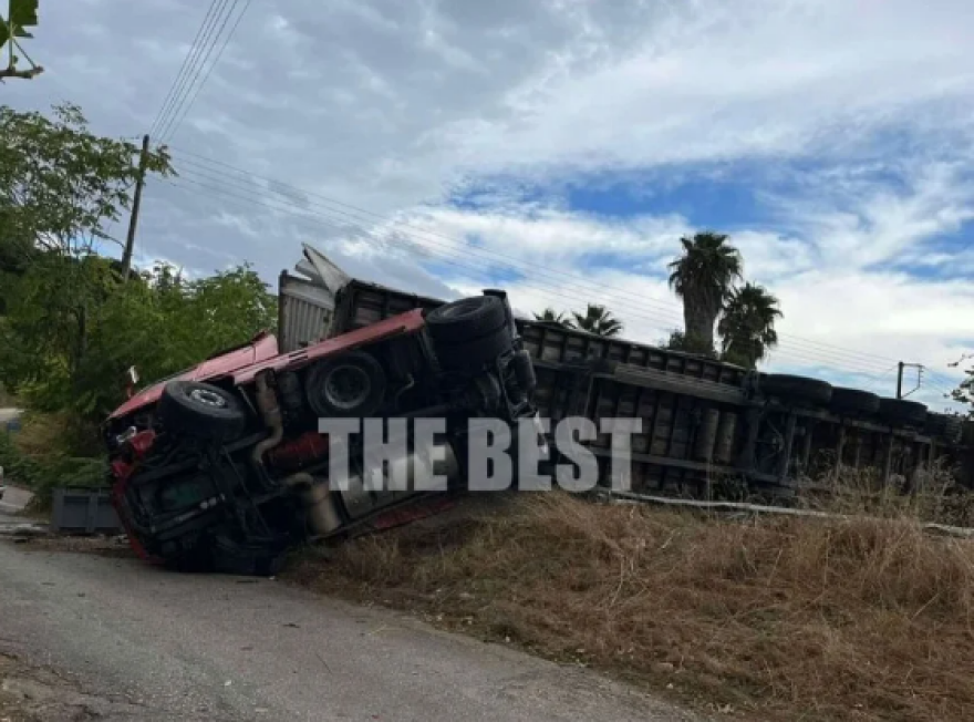 Νεκρό ένα ζευγάρι στο τροχαίο στην Πατρών-Πύργου - Δείτε φωτογραφίες