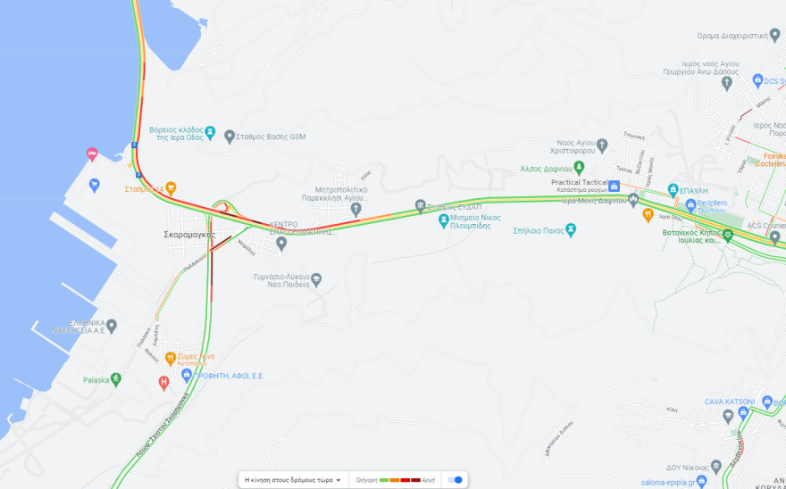 Κίνηση στους δρόμους: Μποτιλιάρισμα στο ρεύμα εξόδου της λεωφόρου Αθηνών - Σύγκρουση οχημάτων με έναν ελαφρά τραυματία