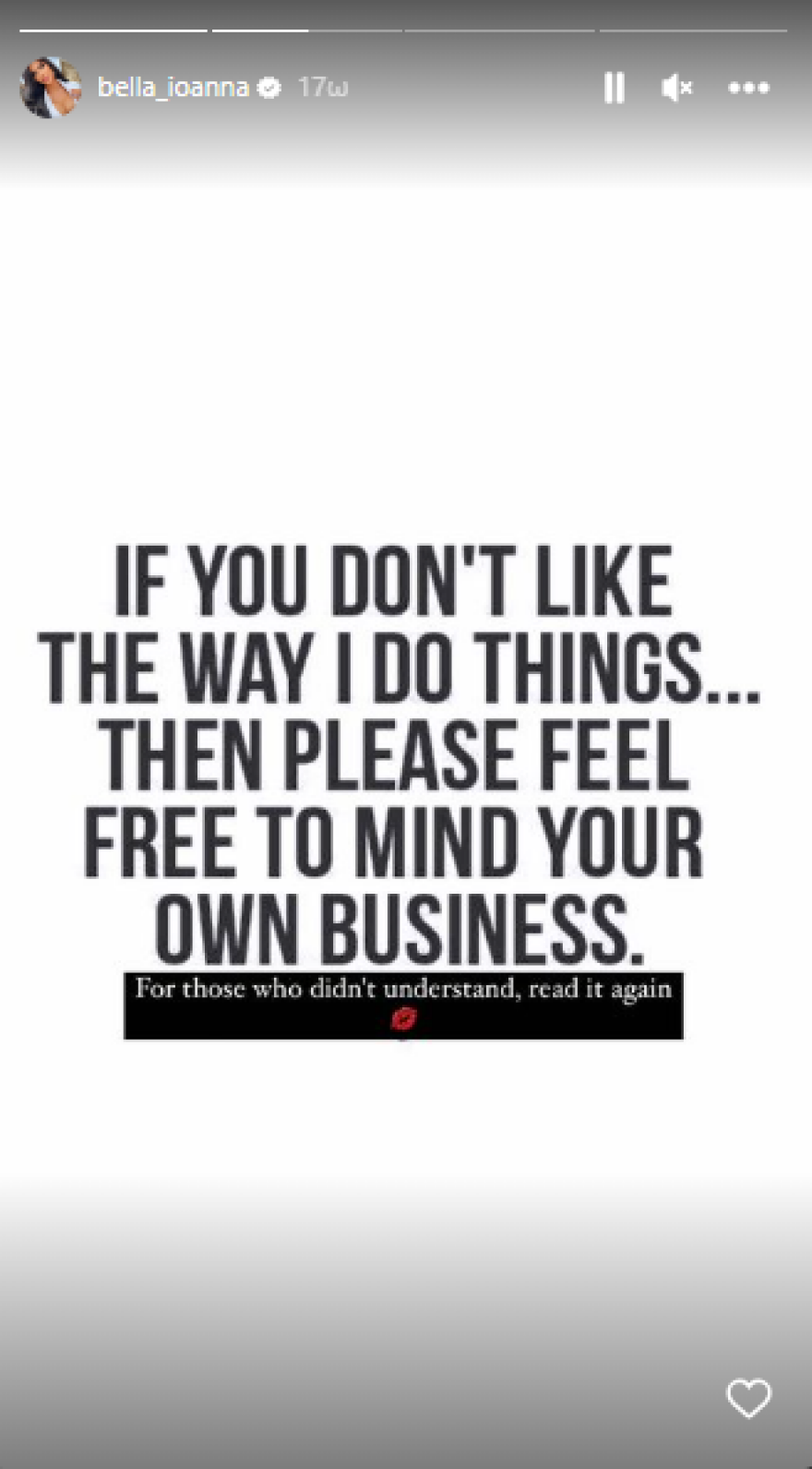 Ιωάννα Μπέλλα: Απαντά στους επικριτές της για το photoshop στο εξώφυλλό της