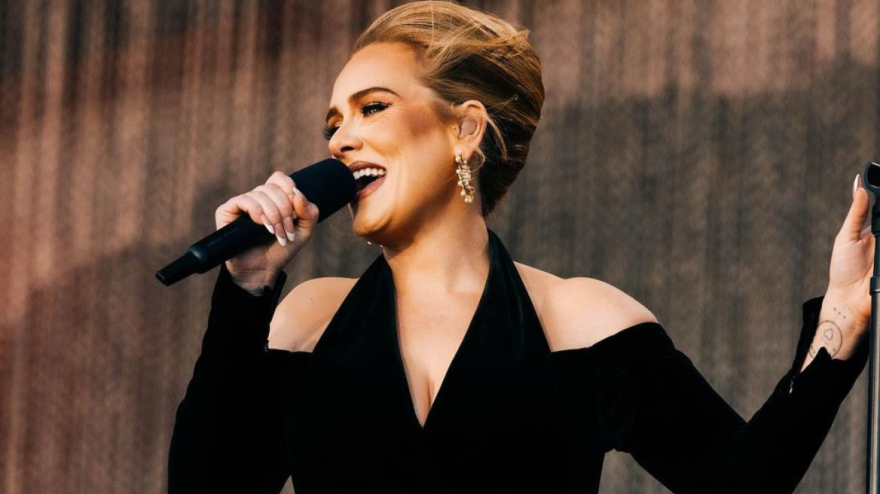 Adele: Κάνει διάλειμμα από τραγούδι για να πάρει πτυχίο στην Αγγλική Φιλολογία