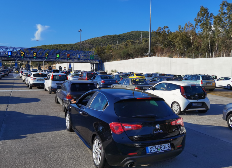 Κίνηση στους δρόμους: Σε εξέλιξη η έξοδος των εκδρομέων της 28ης Οκτωβρίου - Ομαλά διεξάγεται η κυκλοφορία 