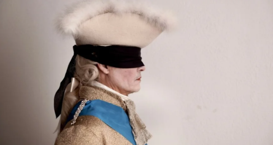 Τζόνι Ντεπ: Η νέα του φωτογραφία ως Λουδοβίκου ΙΕ' για την ταινία «La Favorite» 