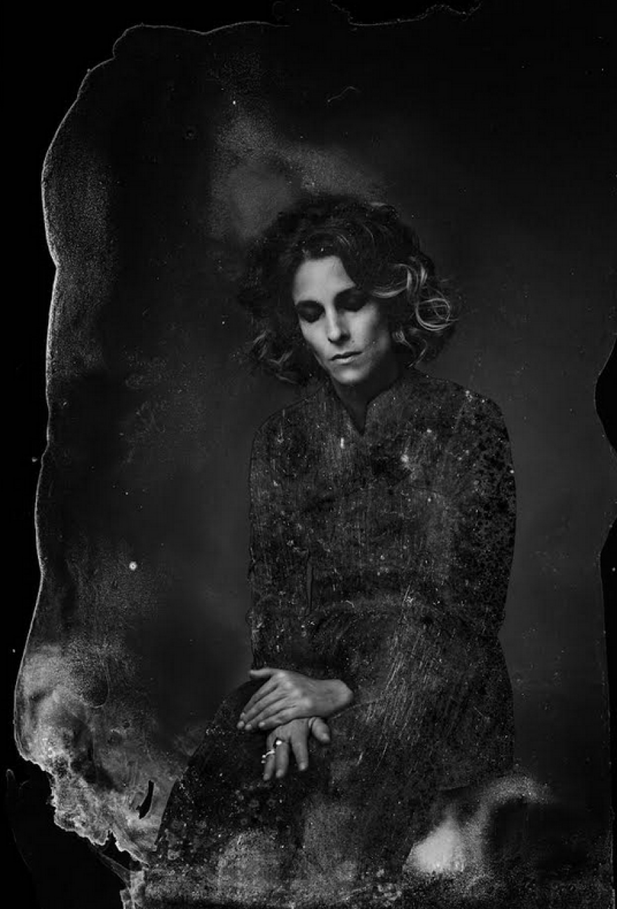 Οι «Μάγισσες» με τη Νικόλ Δημητρακοπούλου στο Βιομηχανικό Πάρκο Πλύφα