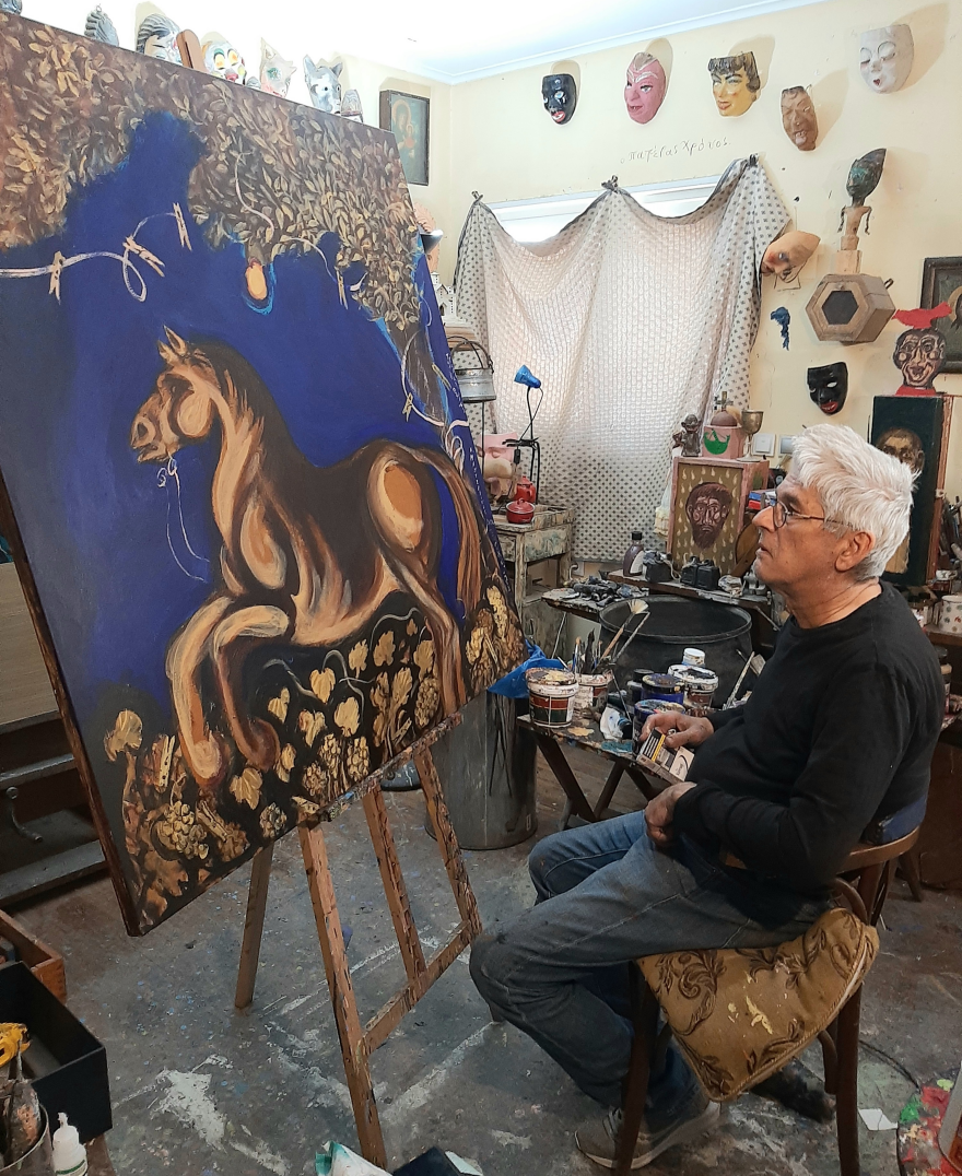 Τάσος Μαντζαβίνος: «Τα βιώματα για τον καλλιτέχνη δεν είναι εκτός τόπου και χρόνου»