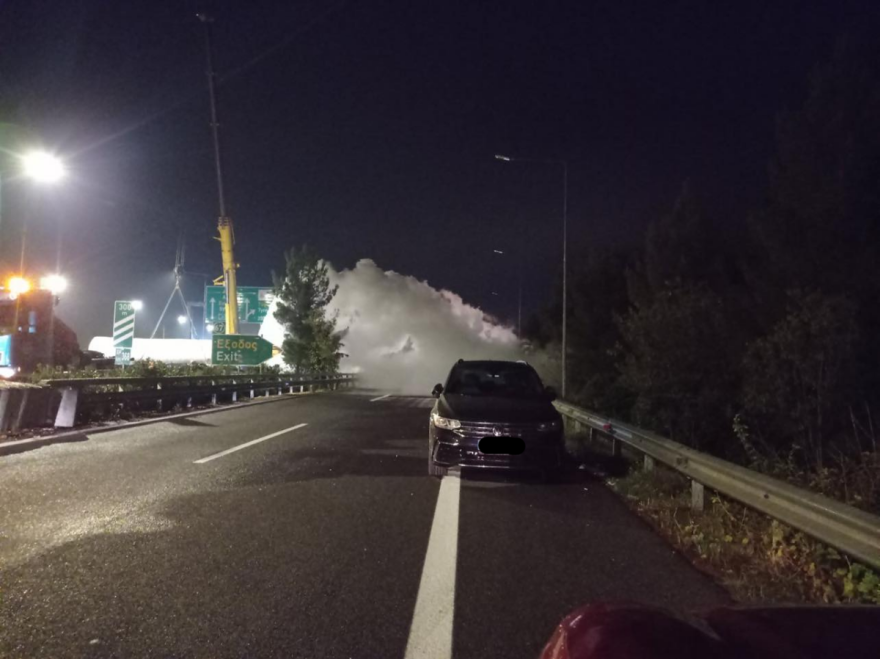 Λάρισα: 12 ώρες μετά την ανατροπή του βυτιοφόρου άνοιξε η εθνική Αθηνών-Θεσσαλονίκης