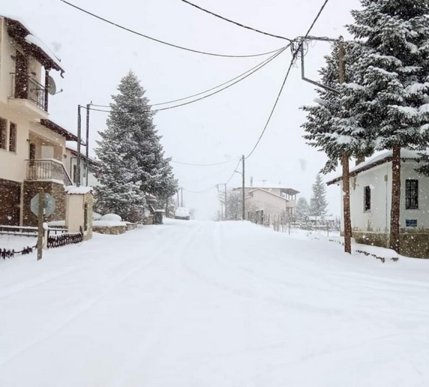 Κακοκαιρία «Άριελ»: Έντονα φαινόμενα στα ανατολικά, τη Θεσσαλονίκη και την Αττική - Δείτε πού χιόνισε