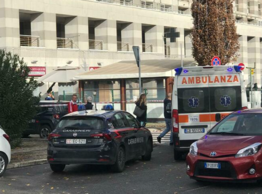 Ιταλία: Πυροβολισμοί σε συνέλευση πολυκατοικίας σε μπαρ στη Ρώμη - 3 νεκροί