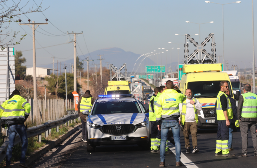 Άνοιξε η Εθνική  μετά την καραμπόλα - Δείτε βίντεο και φωτογραφίες