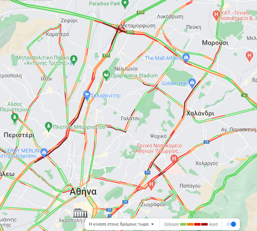 Κίνηση στους δρόμους: Πού υπάρχει μποτιλιάρισμα - Ακινητοποιημένο αυτοκίνητο στην Αττική Οδό 