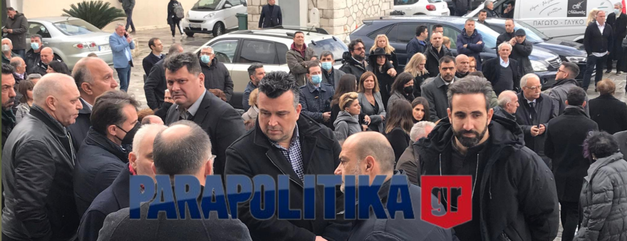 Παναγιώτης Τζένος: Το τελευταίο αντίο στην Πάτρα - Θλίψη στην κηδεία του (φωτογραφίες & βίντεο)