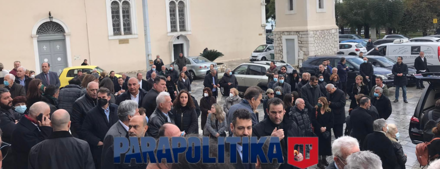 Παναγιώτης Τζένος: Το τελευταίο αντίο στην Πάτρα - Θλίψη στην κηδεία του (φωτογραφίες & βίντεο)