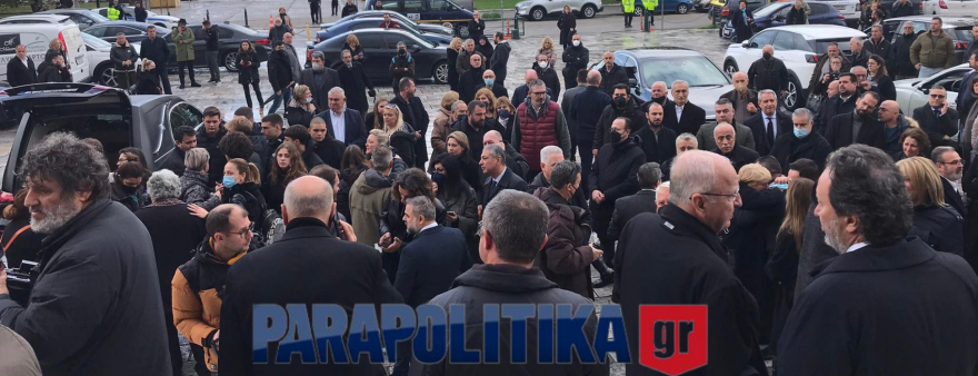 Παναγιώτης Τζένος: Το τελευταίο αντίο στην Πάτρα - Θλίψη στην κηδεία του (φωτογραφίες & βίντεο)