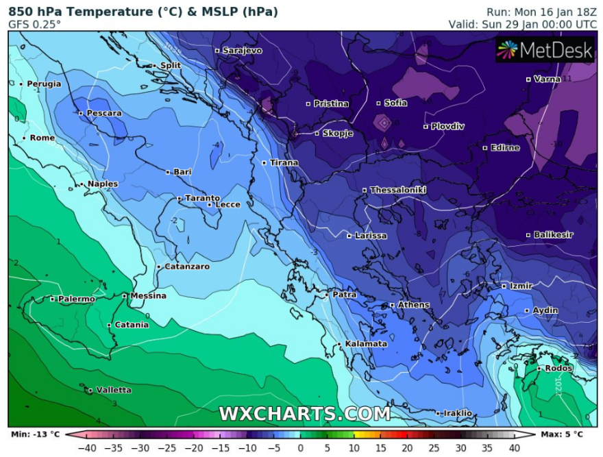 Καιρός: Ζέστη, σκόνη και ισχυροί νοτιάδες έως την Πέμπτη - Έρχεται τσουχτερό κρύο